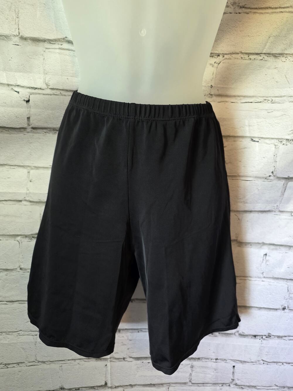 A Shore Fit Women's Swim Shorts Size 12